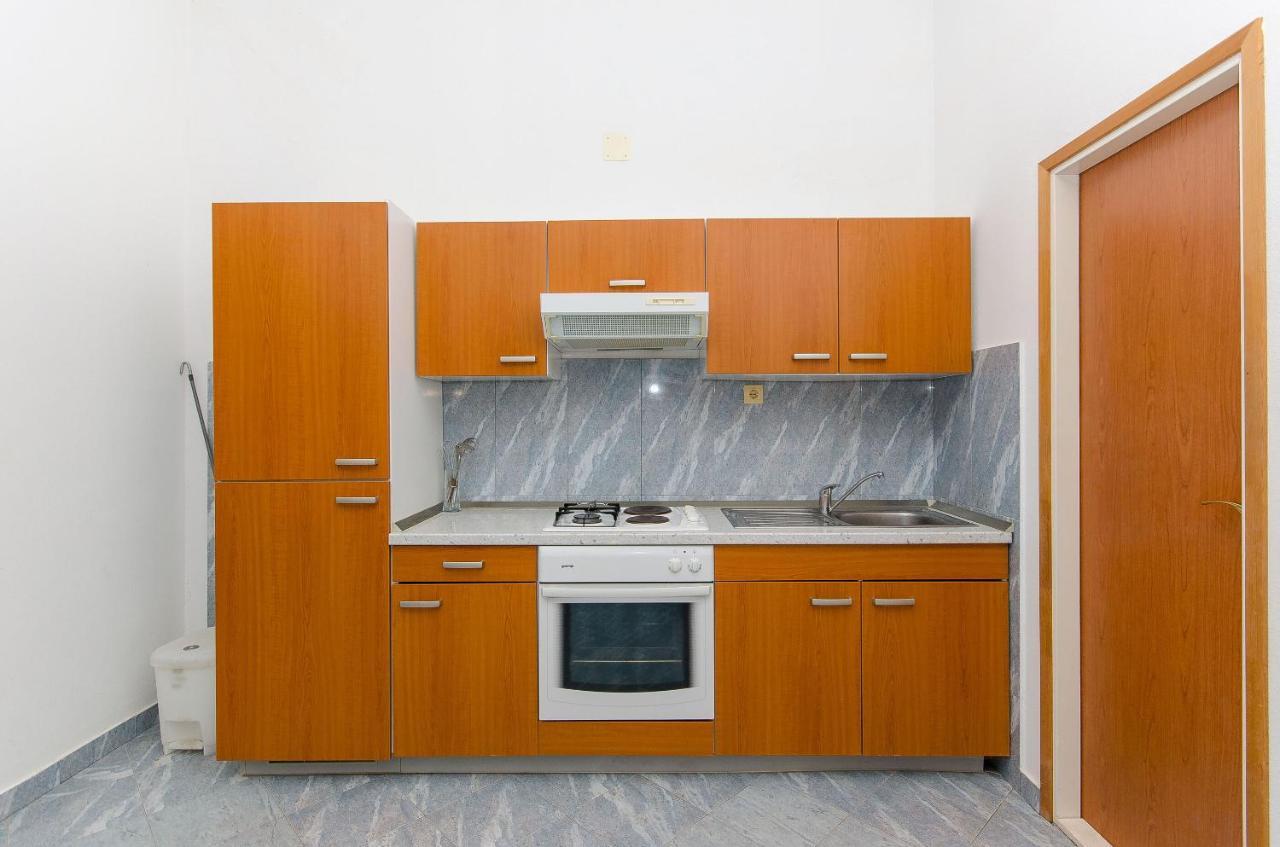Apartments Ivanka 维斯 外观 照片